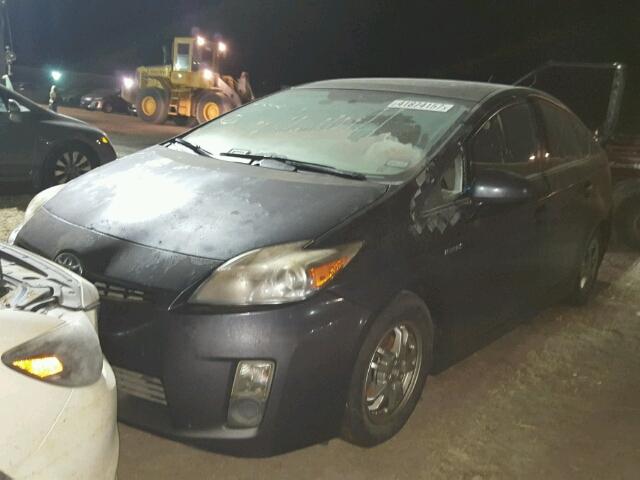 JTDKN3DU8B1413497 - 2011 TOYOTA PRIUS GRAY photo 2