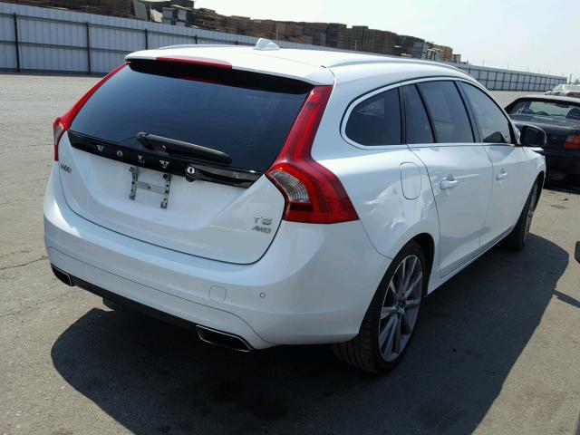 YV1612SD6F1196591 - 2015 VOLVO V60 PLATIN WHITE photo 4