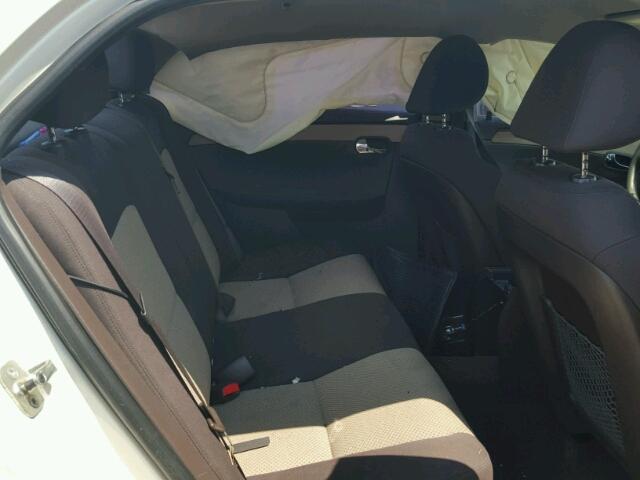 1G1ZC5EB5AF276056 - 2010 CHEVROLET MALIBU 1LT თეთრი ფოტო 6