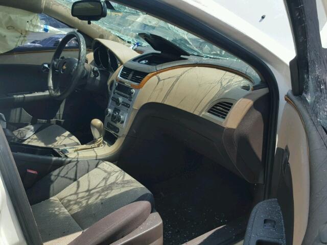 1G1ZC5EB5AF276056 - 2010 CHEVROLET MALIBU 1LT თეთრი ფოტო 9