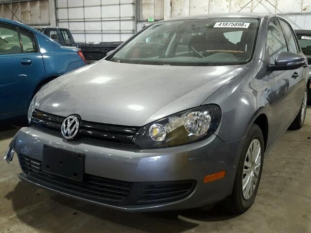 WVWDB7AJXEW008056 - 2014 VOLKSWAGEN GOLF GRAY photo 2