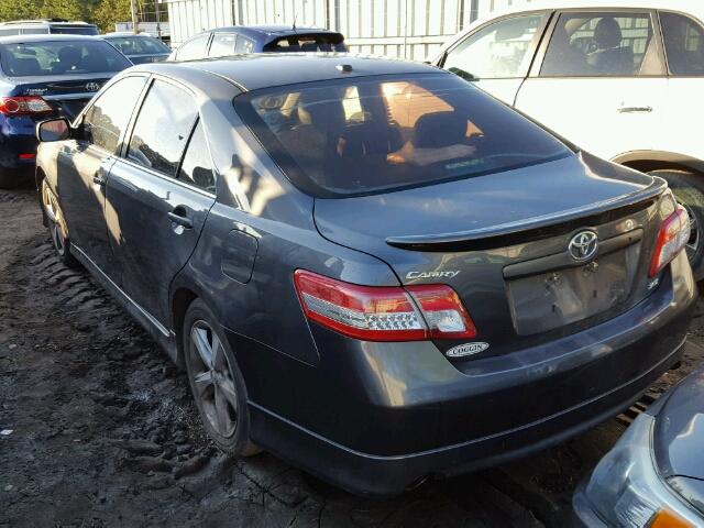 4T1BF3EK4AU506178 - 2010 TOYOTA CAMRY BASE GRAY photo 3