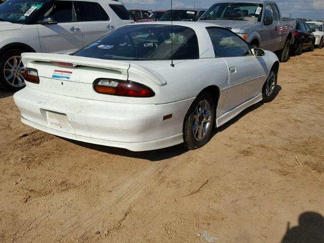 2G1FP22K922114086 - 2002 CHEVROLET CAMARO WHITE photo 4