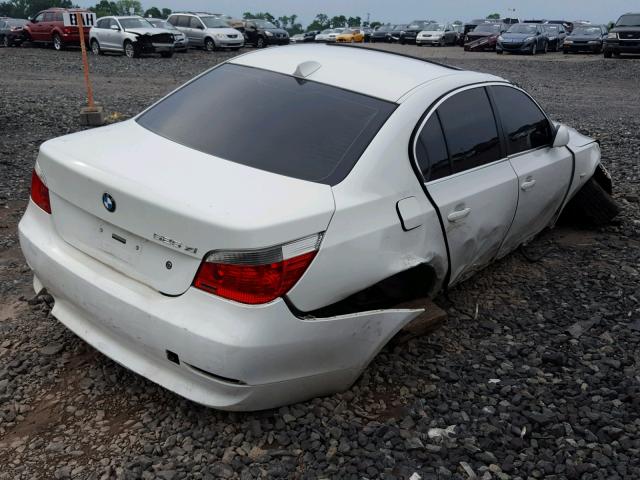 WBANF33546CS34787 - 2006 BMW 525 XI WHITE photo 4