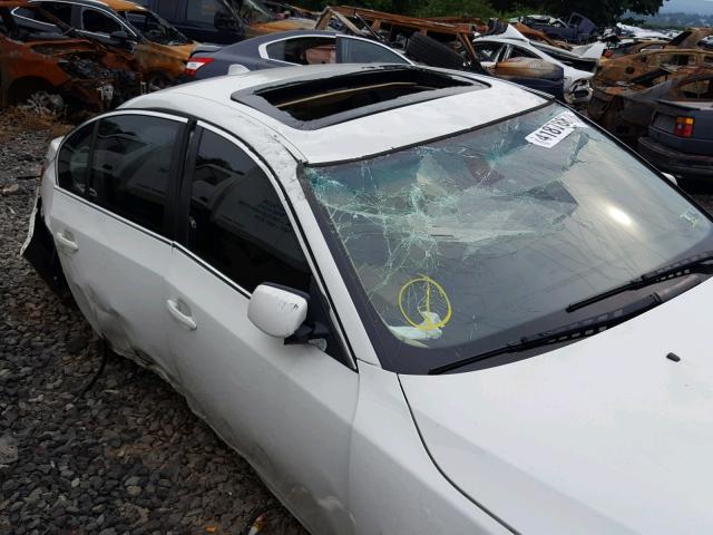 WBANF33546CS34787 - 2006 BMW 525 XI WHITE photo 9