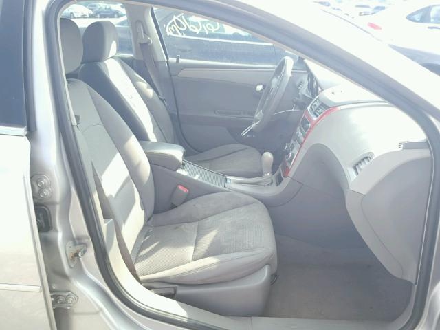1G1ZG57B78F253891 - 2008 CHEVROLET MALIBU LS ვერცხლისფერი ფოტო 5