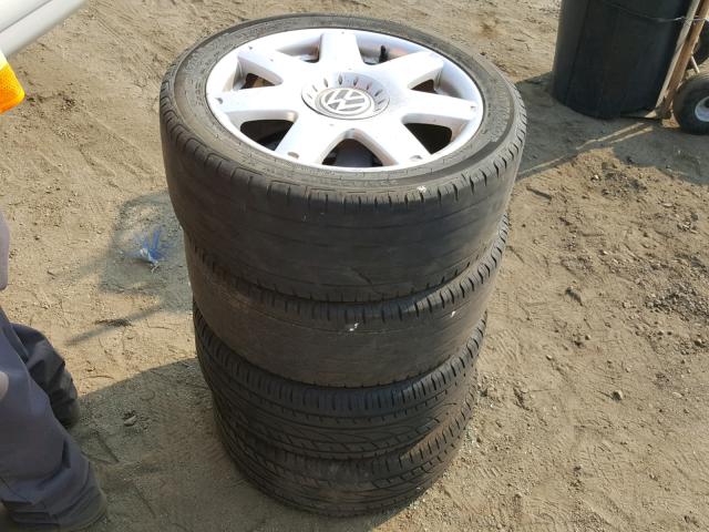 3VWDD21C81M457998 - 2001 VOLKSWAGEN NEW BEETLE ლურჯი ფოტო 9