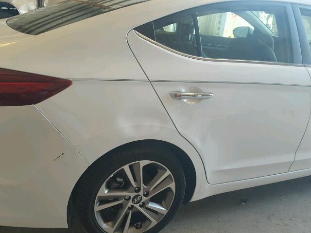 5NPD84LF8HH024188 - 2017 HYUNDAI ELANTRA SE WHITE photo 9