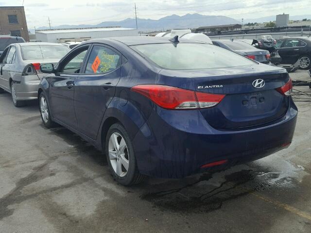 5NPDH4AEXDH290901 - 2013 HYUNDAI ELANTRA GL BLUE photo 3