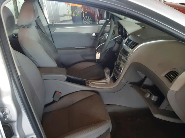1G1ZB5EB5AF271152 - 2010 CHEVROLET MALIBU LS ვერცხლისფერი ფოტო 5