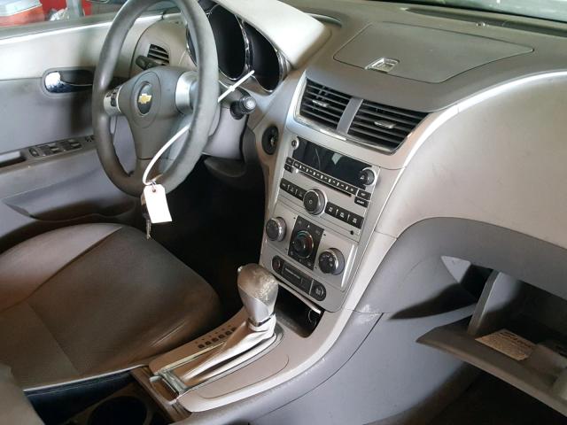 1G1ZB5EB5AF271152 - 2010 CHEVROLET MALIBU LS ვერცხლისფერი ფოტო 9
