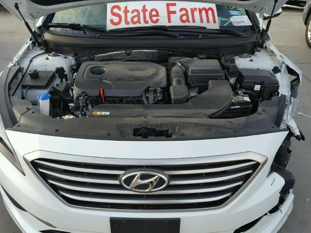 5NPE24AF1FH093696 - 2015 HYUNDAI SONATA SE WHITE photo 7