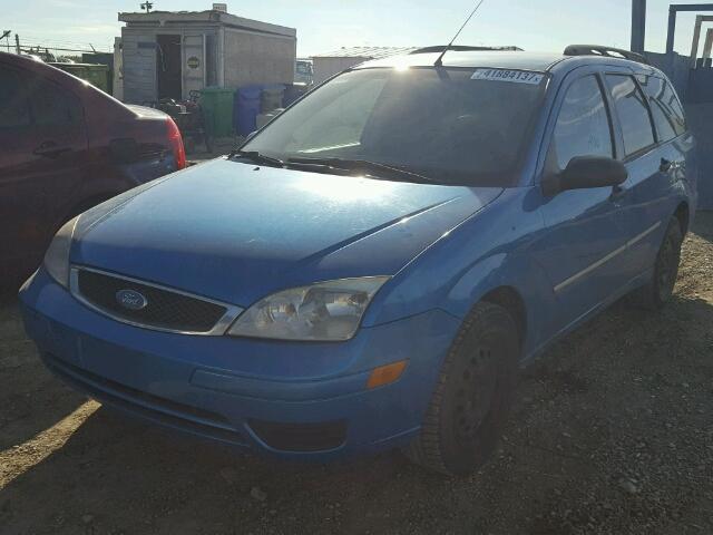 1FAFP36N97W110763 - 2007 FORD FOCUS ZXW BLUE photo 2