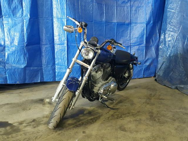 1HD4CR215HC424074 - 2017 HARLEY-DAVIDSON XL883 SUPE BLUE photo 2