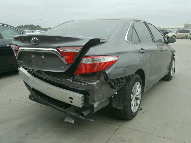 4T1BF1FK8HU720362 - 2017 TOYOTA CAMRY LE GRAY photo 4