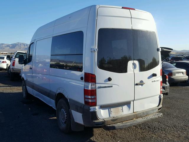 WD3PE7CC4C5646237 - 2012 MERCEDES-BENZ SPRINTER 2 WHITE photo 3