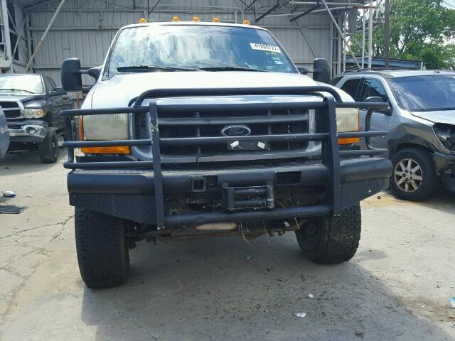 1FTNW21F11EB69791 - 2001 FORD F250 SUPER WHITE photo 9