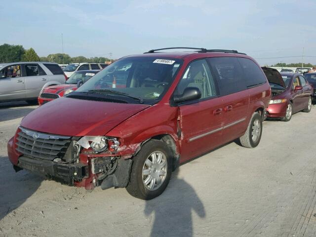 2A4GP54L06R907058 - 2006 CHRYSLER TOWN & COU BURGUNDY photo 2