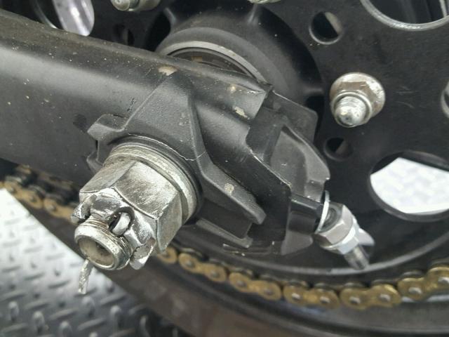 JKAEXEJ17JDA02793 - 2018 KAWASAKI EX650 J ნაცრისფერი ფოტო 10