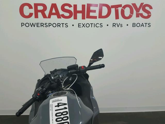 JKAEXEJ17JDA02793 - 2018 KAWASAKI EX650 J ნაცრისფერი ფოტო 8