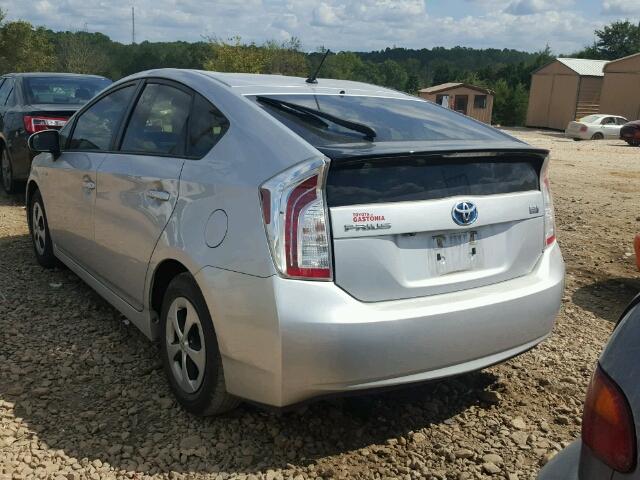 JTDKN3DU3F1883913 - 2015 TOYOTA PRIUS SILVER photo 3