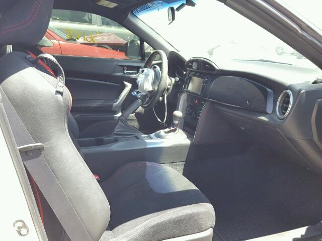 JF1ZNAA17E8700019 - 2014 TOYOTA SCION FR-S WHITE photo 5