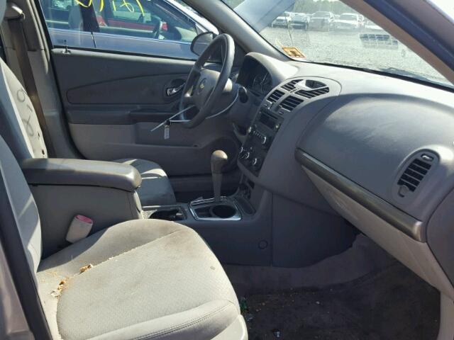 1G1ZS58F38F116480 - 2008 CHEVROLET MALIBU LS Gümüş foto 5