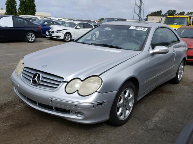 WDBTJ65J44F095338 - 2004 MERCEDES-BENZ CLK 320C SILVER photo 2