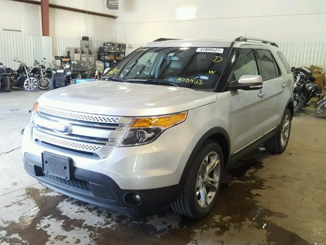 1FM5K7F82EGA70423 - 2014 FORD EXPLORER L SILVER photo 2