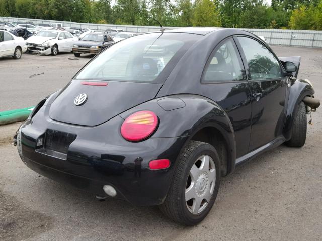 3VWCA21C6XM414533 - 1999 VOLKSWAGEN NEW BEETLE BLACK photo 4