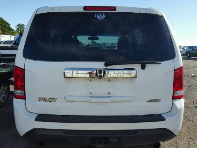 5FNYF4H54CB011727 - 2012 HONDA PILOT WHITE photo 5