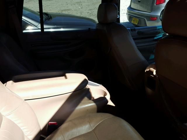 5LMPU28L8WLJ44084 - 1998 LINCOLN NAVIGATOR 黑色 照片 6