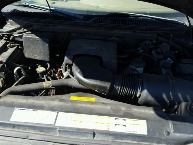 5LMPU28L8WLJ44084 - 1998 LINCOLN NAVIGATOR 黑色 照片 7