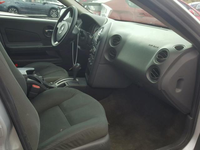 2G2WP522141320184 - 2004 PONTIAC GRAND PRIX SILVER photo 5