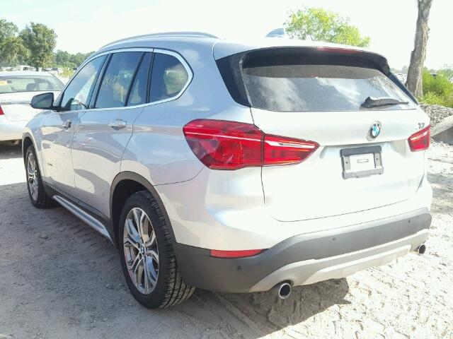 WBXHT3C38GP885859 - 2016 BMW X1 XDRIVE2 SILVER photo 3