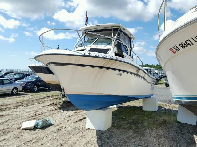 NTLCT303J586 - 1986 GRAD BOAT WHITE photo 2