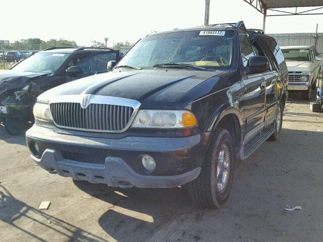 5LMPU28A0XLJ30387 - 1999 LINCOLN NAVIGATOR 黑色 照片 2