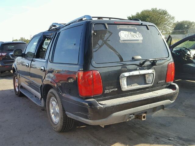 5LMPU28A0XLJ30387 - 1999 LINCOLN NAVIGATOR BLACK photo 3