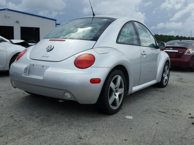 3VWED21CX1M480686 - 2001 VOLKSWAGEN NEW BEETLE 银色 照片 4