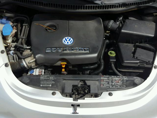 3VWED21CX1M480686 - 2001 VOLKSWAGEN NEW BEETLE 银色 照片 7