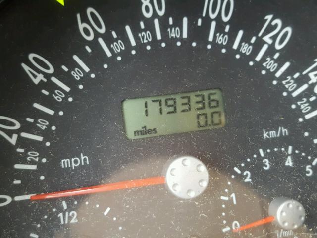 3VWED21CX1M480686 - 2001 VOLKSWAGEN NEW BEETLE 银色 照片 8