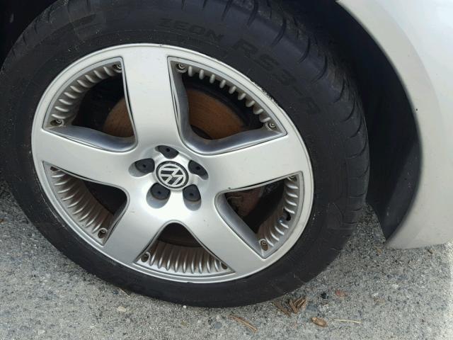 3VWED21CX1M480686 - 2001 VOLKSWAGEN NEW BEETLE 银色 照片 9