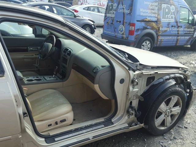 1LNHM87A86Y607645 - 2006 LINCOLN LS 金色 照片 9