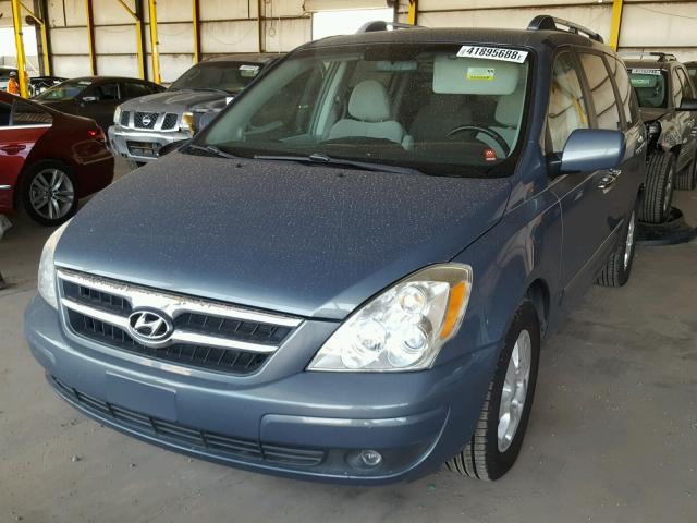 KNDMC233576018401 - 2007 HYUNDAI ENTOURAGE GRAY photo 2