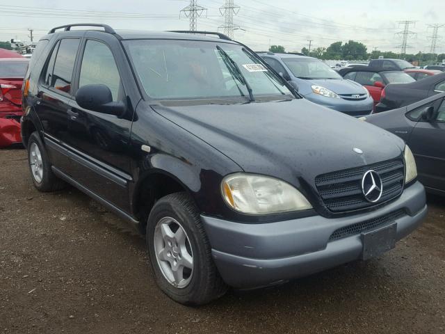 4JGAB54EXWA046418 - 1998 MERCEDES-BENZ ML 320 BLACK photo 1