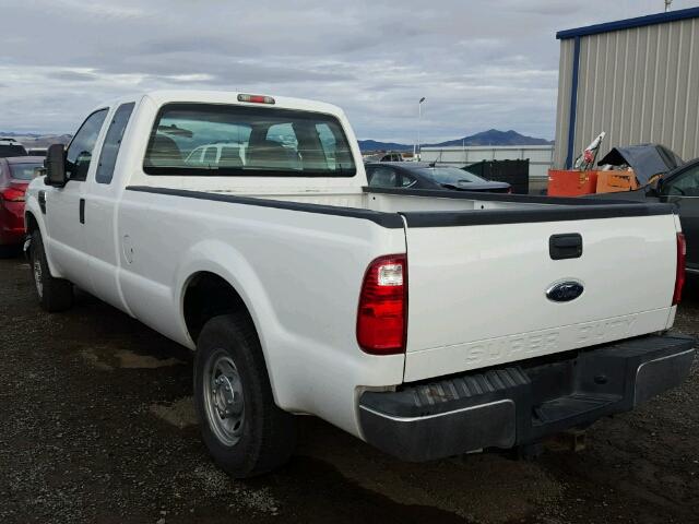 1FTSX2A55AEB42410 - 2010 FORD F250 SUPER WHITE photo 3