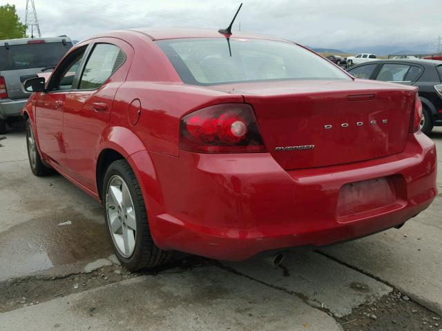 1B3BD2FG1BN573509 - 2011 DODGE AVENGER LU RED photo 3