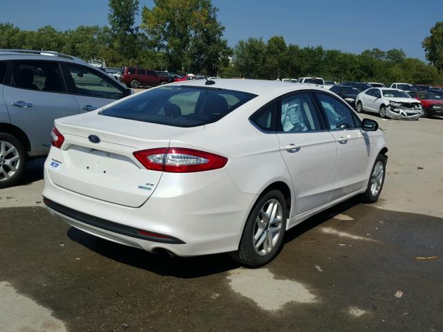 3FA6P0HD2GR382920 - 2016 FORD FUSION SE WHITE photo 4