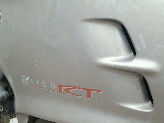 WB10418A31ZC70151 - 2001 BMW R1100 SILVER photo 9