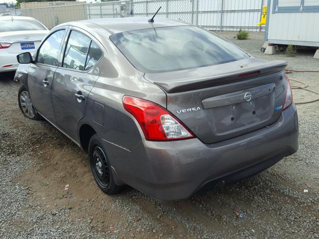 3N1CN7AP5GL863623 - 2016 NISSAN VERSA GRAY photo 3